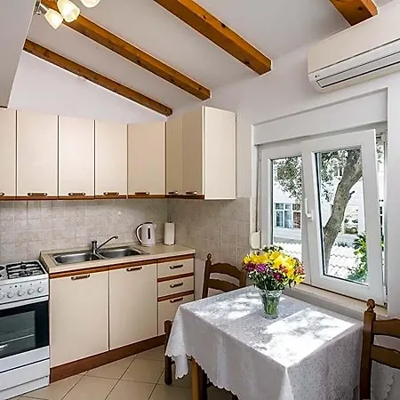 Hotel Nadalina 3*